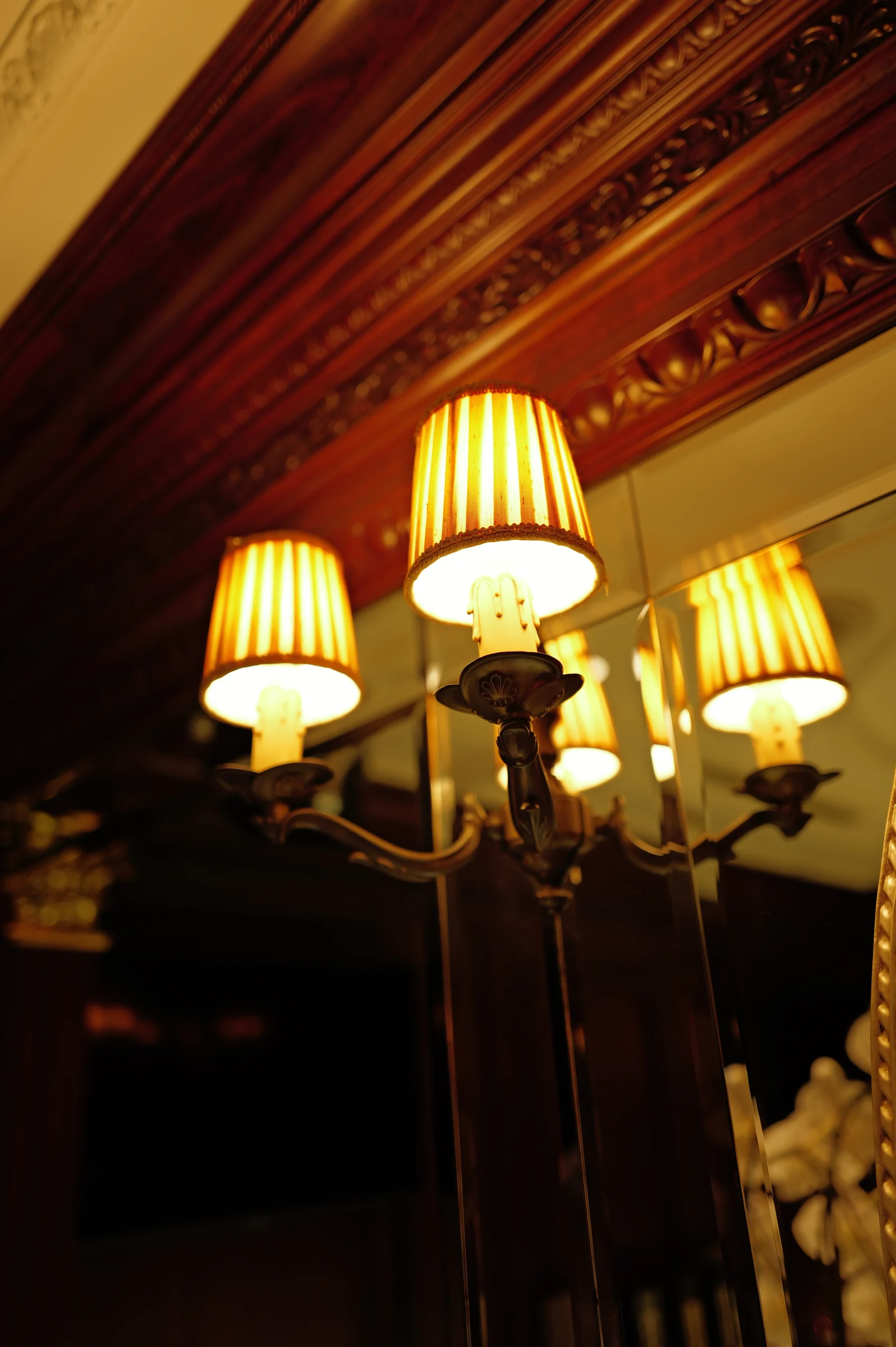 Close-up of a table lamp in the lounge